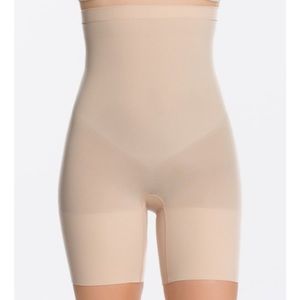 Spanx Higher Power Short in Soft Nude Size Small